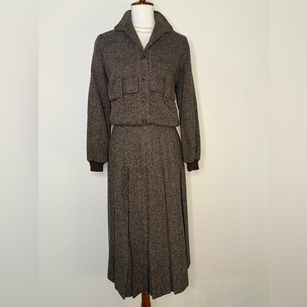 Gorgeous Vintage 100% Wool, Two Piece Set, Danièle O New York, Paris